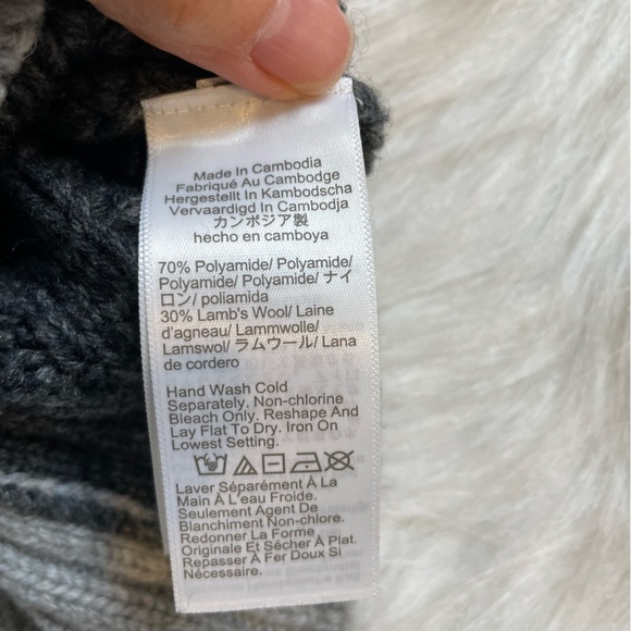 J crew oversized cable knit crewneck color block Gray Sweater - Picture 4 of 10